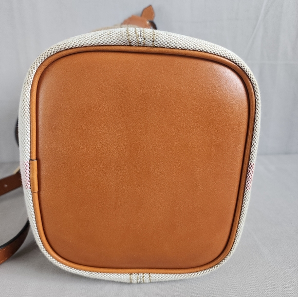 EUC!!! BURBERRY Ashby Bag - Picture 14 of 16